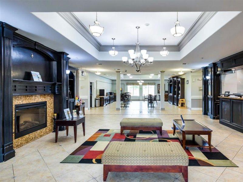 מלון La Quinta By Wyndham ליווינגסטון מראה חיצוני תמונה